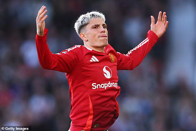 加纳乔已经, 可能离队的, 与球员僵持 加纳乔已经, 可能离队的, 与球员僵持