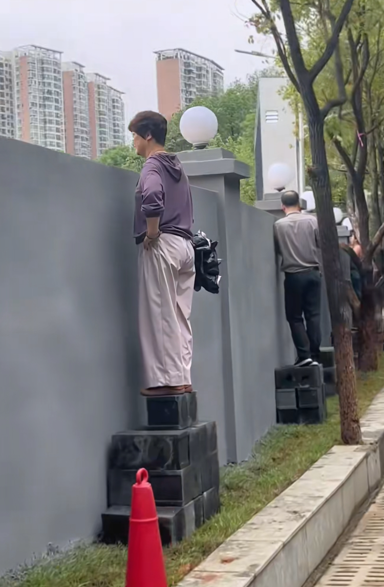 场围墙外堆, NkgVU 场围墙外堆, NkgVU